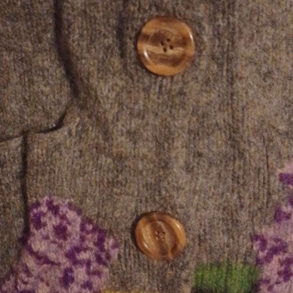 INGRID Hass 100% Lamb's Floral Pattern Accented Cardigan. Size Small.Anthro. - Picture 3 of 12